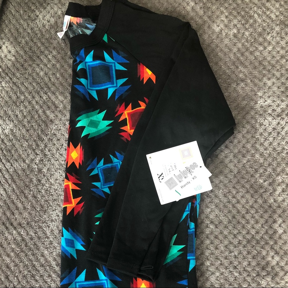 NWT LuLaRoe Randy Tee